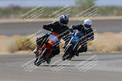 media/Oct-08-2022-SoCal Trackdays (Sat) [[1fc3beec89]]/Turn 14 (1050am)/